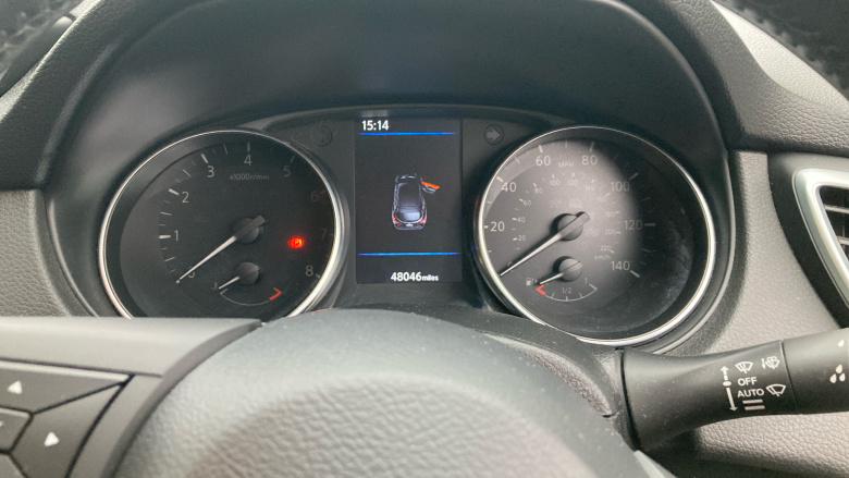 Nissan Qashqai 1.3 DiG-T Acenta Premium 5dr Petrol Hatchback